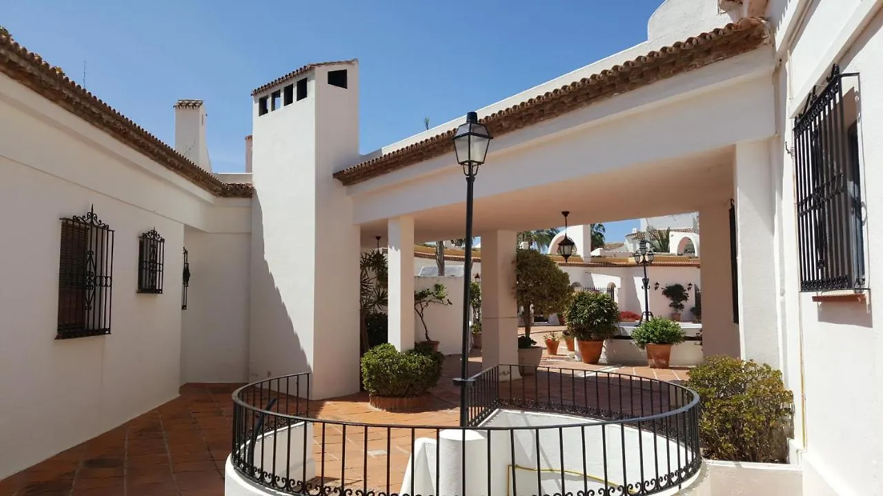 K105 Cabopino Apartment Marbella